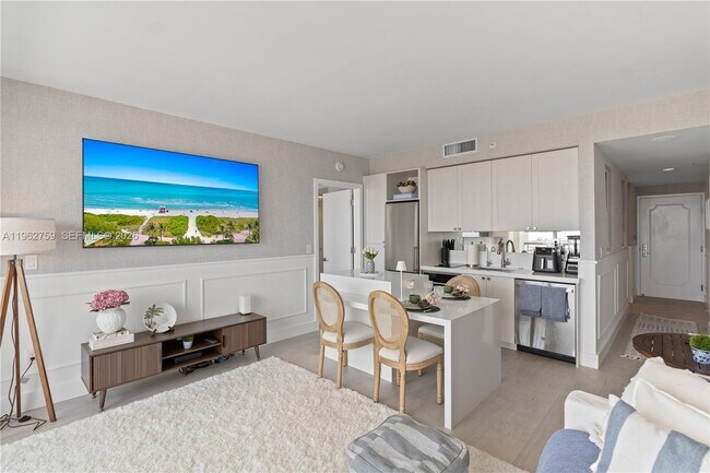 Building Photo - 3350 SW 27th Ave