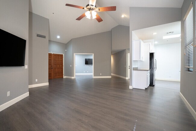 Building Photo - 23750 N 75th Pl