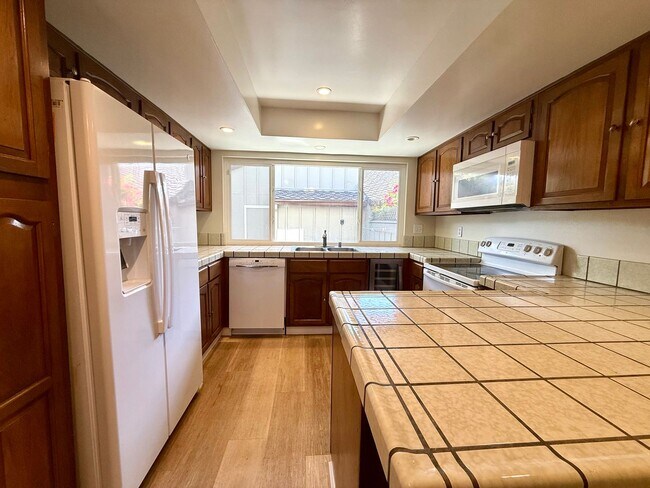 Building Photo - 105 Walnut Hill Ct