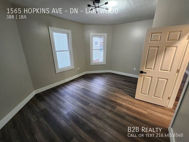 Building Photo - 1565 Hopkins Ave