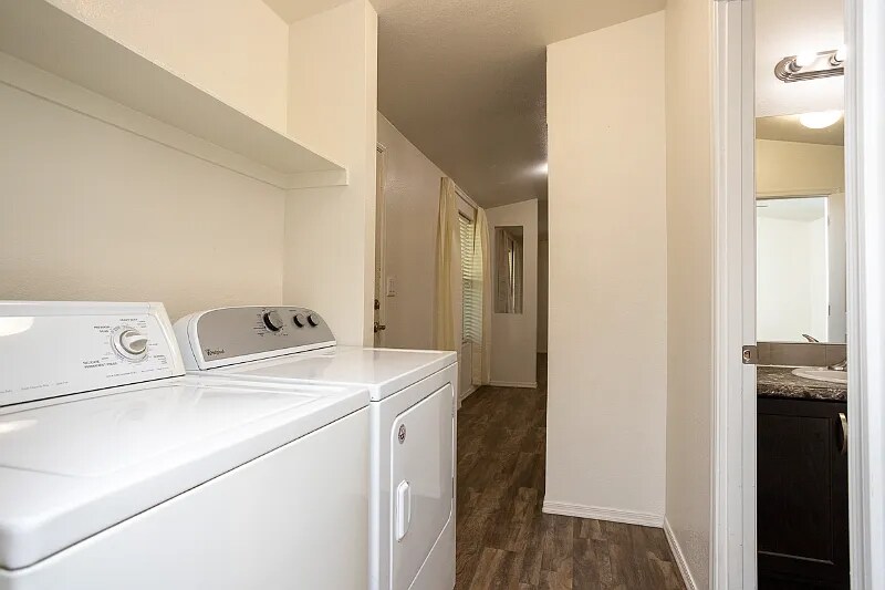 Building Photo - 3111 Granite Dr