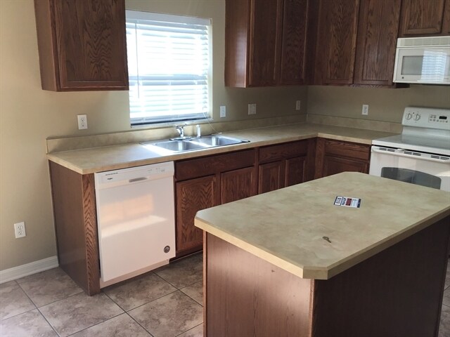 Building Photo - 1338 Edison Tree Rd