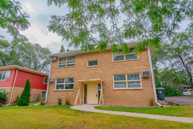 Building Photo - 4909 Ascot Ln