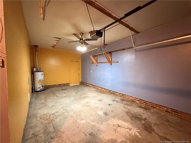 Building Photo - 323 Cadmium Ct