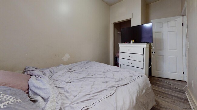 Building Photo - 65 West St