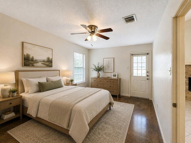 Building Photo - 701 Gamez Cove