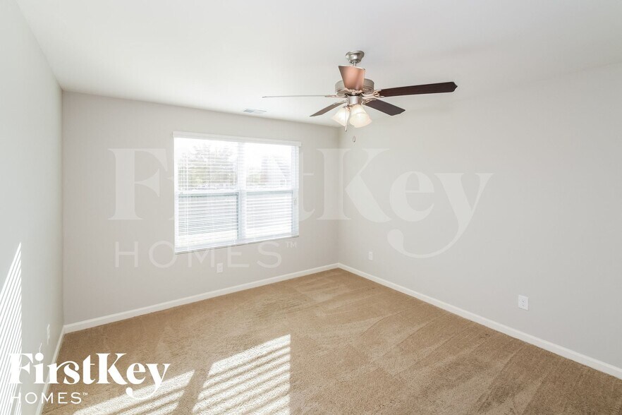 Building Photo - 11446 Walden Trce