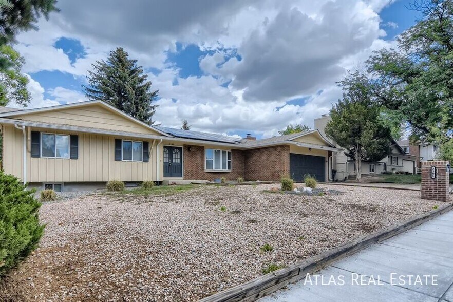 Building Photo - 2306 Zane Pl