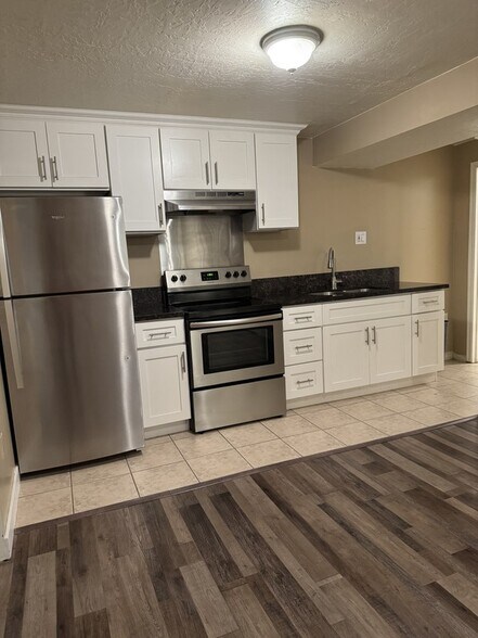 Building Photo - 1605 Franke Cir