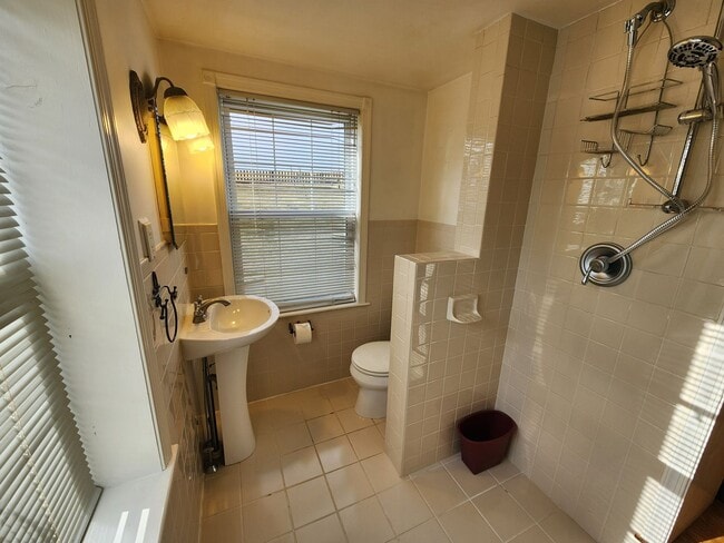 Building Photo - Large and Beautiful Farm House in Quiet Area