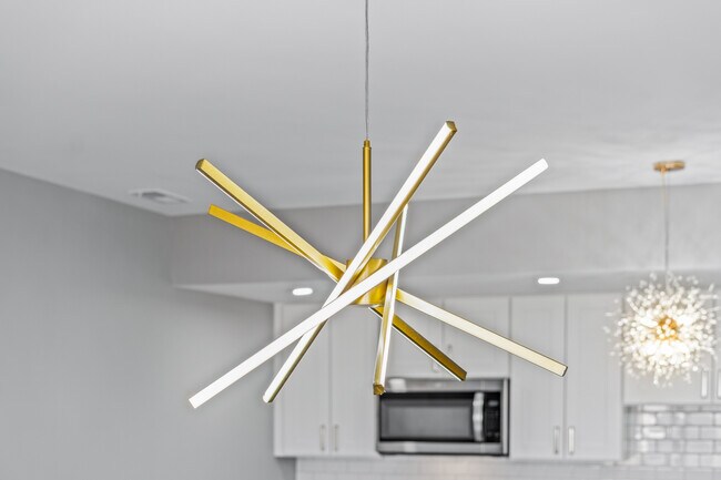 Building Photo - 1311 Sage Ln