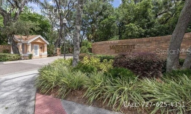 Building Photo - 13110 Greengage Ln