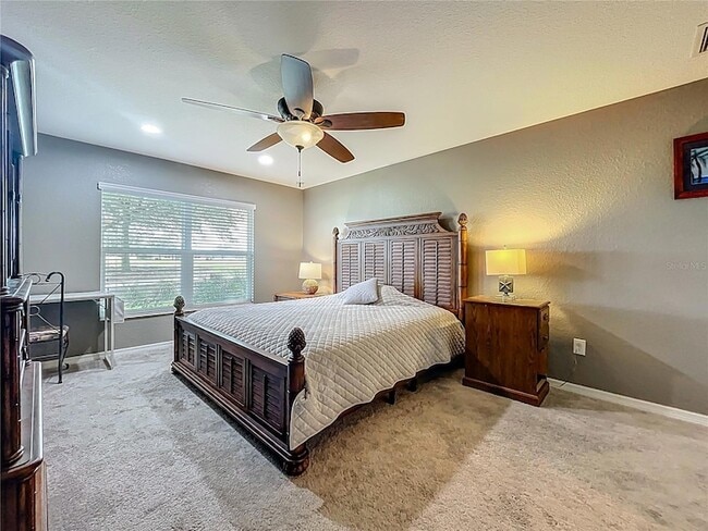 Building Photo - 27327 Roanoke Dr