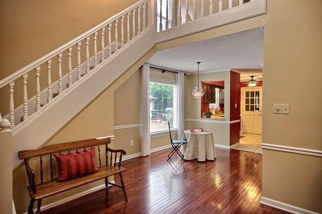 Building Photo - 376 Chickadee Cove