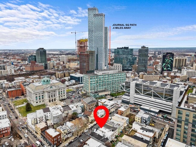 Building Photo - 78 Court House Pl