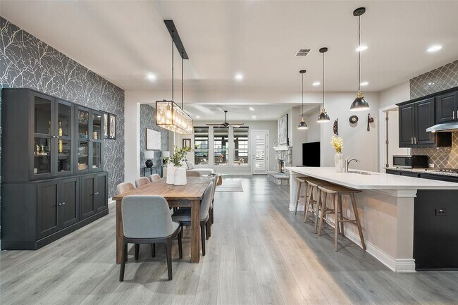 Building Photo - 225 Escarpment Wy