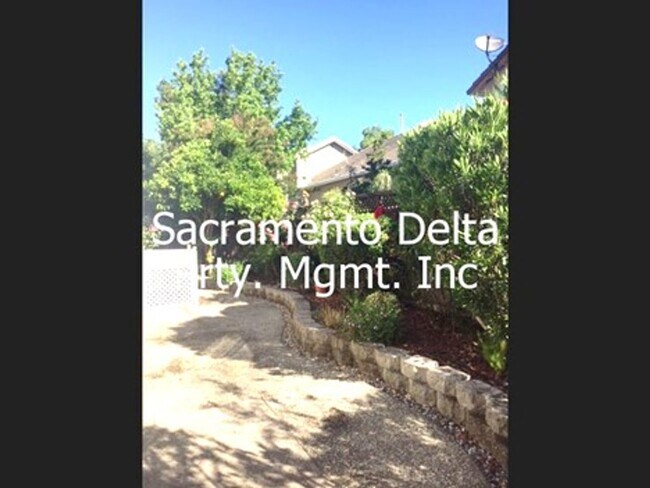 Building Photo - Beautiful Folsom Home in Gated Community