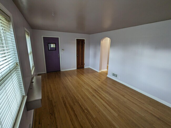 Building Photo - 420 Home Ave