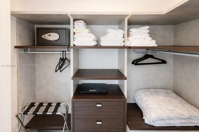 Building Photo - 45 SW 9th St