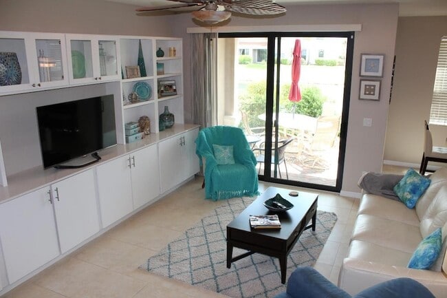 Building Photo - 149 Gramercy Square Dr