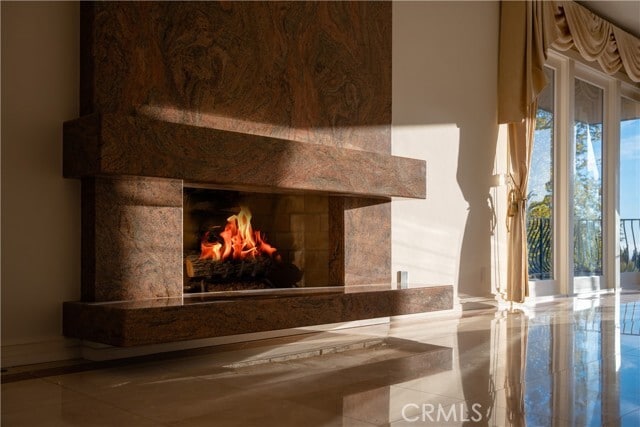 Building Photo - 984 La Cresta Pl