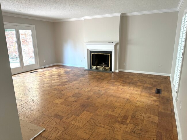Building Photo - 505 Felder Ave