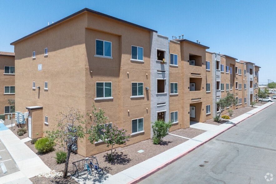 Primary Photo - Villas at West Mountain- Income Restricted