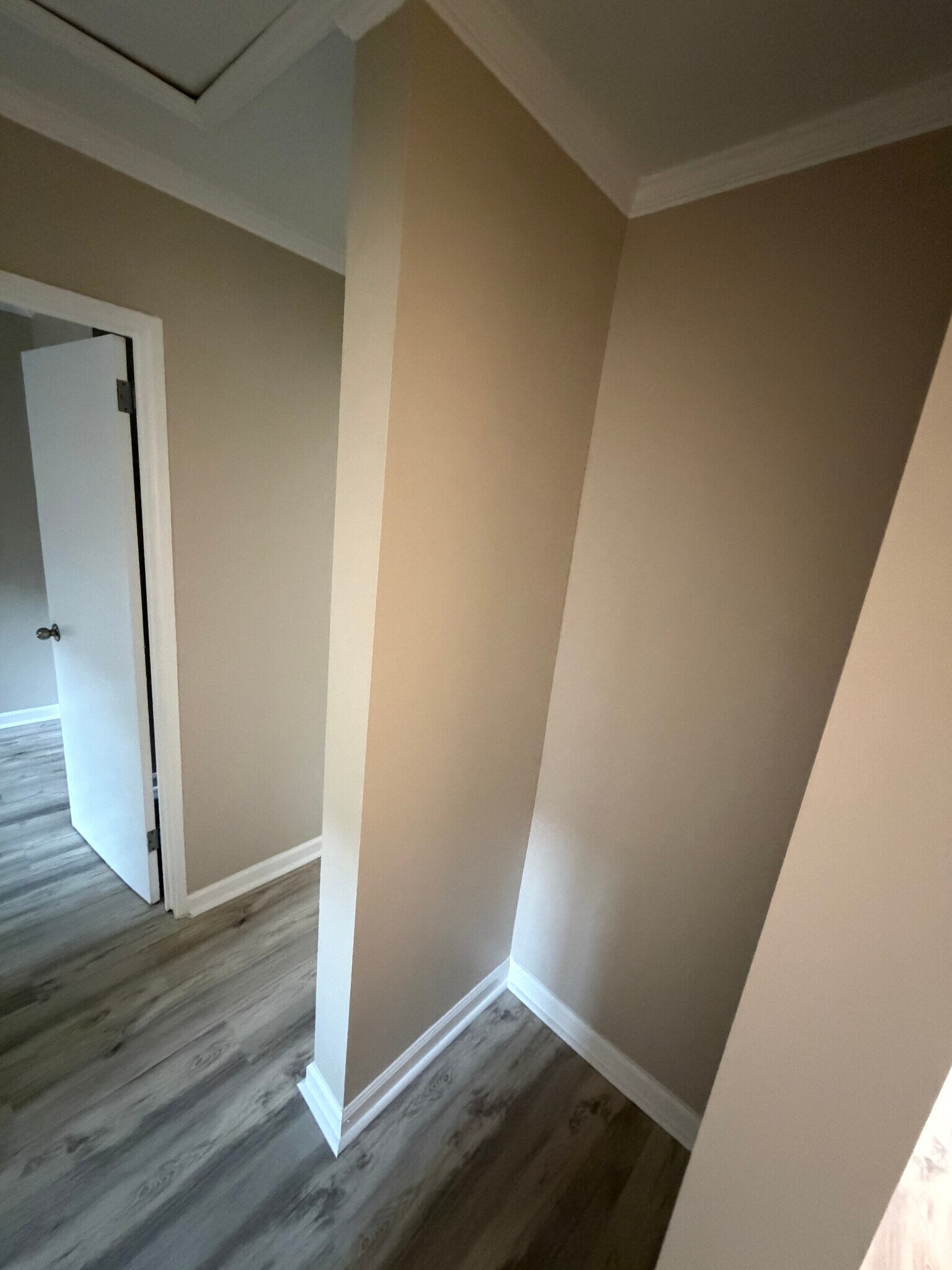 Building Photo - 314 28th St