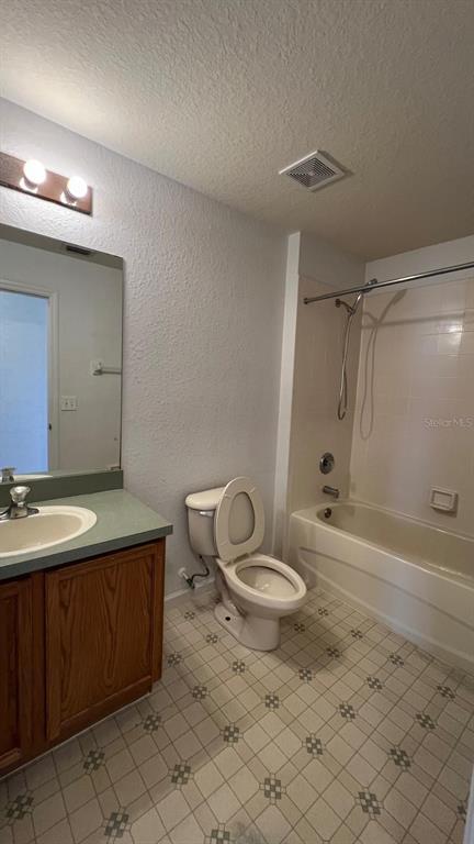 Building Photo - 3210 Holderness Dr