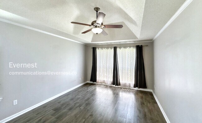 Building Photo - Spacious 3 Bedroom Home in Ooltewah / Deck...