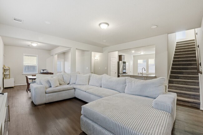 Building Photo - 8434 Beacon Bay Cir