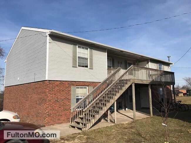 Building Photo - 541 Collier Ln