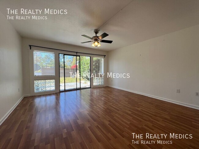 Building Photo - 6061 Windhover Dr