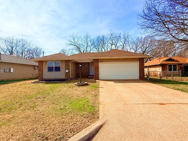 Building Photo - "Lots Of New" in South/West Springfield on a Quite Culta-sac