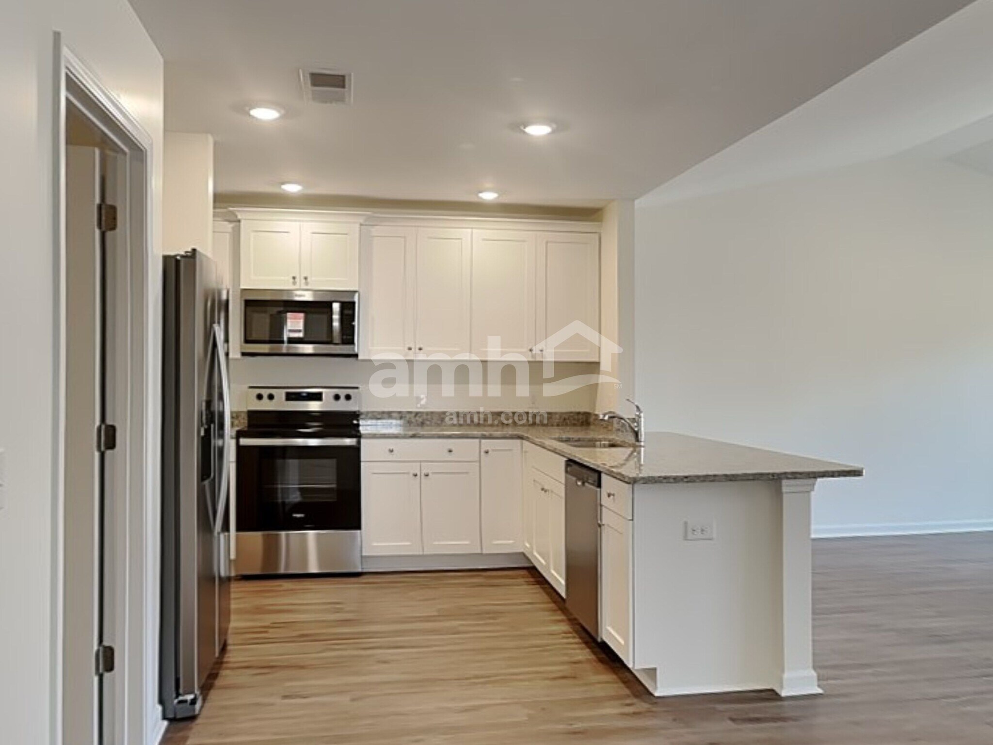 Building Photo - 1370 John Swann St