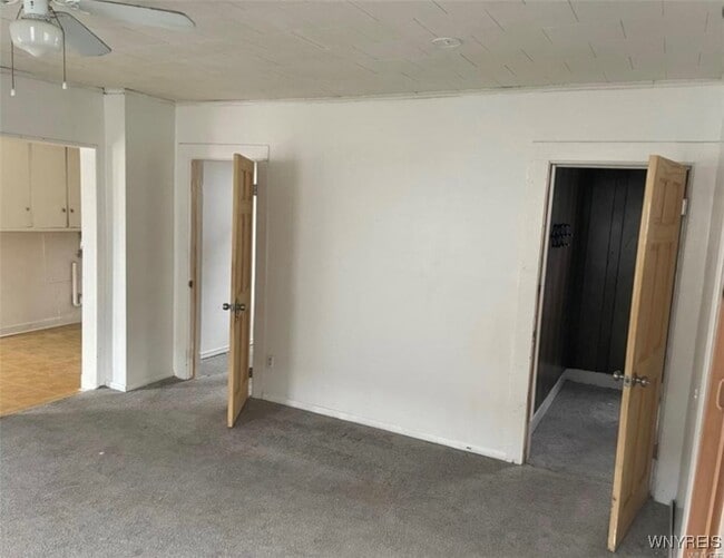 Building Photo - 226 Longnecker St