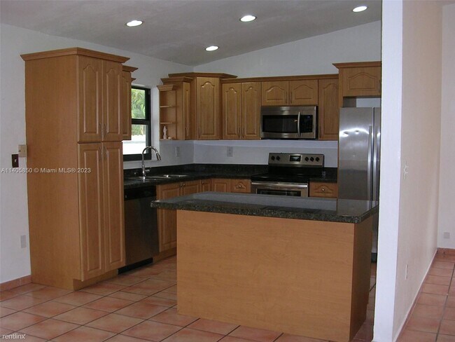 Building Photo - 3 br, 2 bath House - 14765 SW 82nd St
