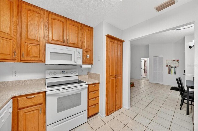 Building Photo - 5107 Deer Creek Dr