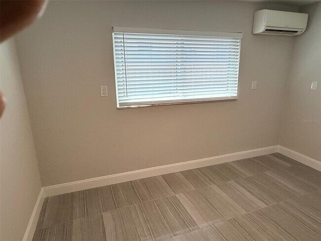 Building Photo - 2802 Pass a Grille Way