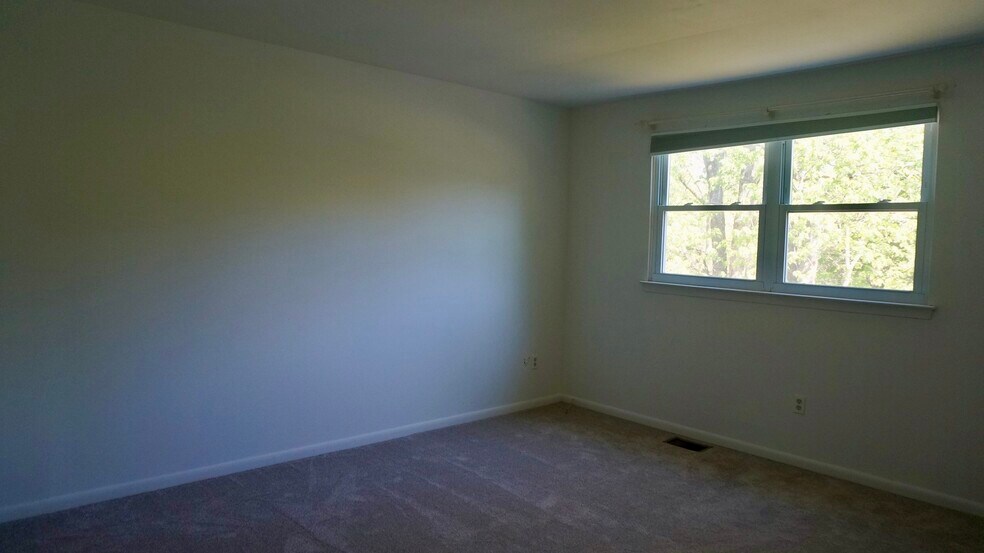 Building Photo - 57 Braithwaite Ln