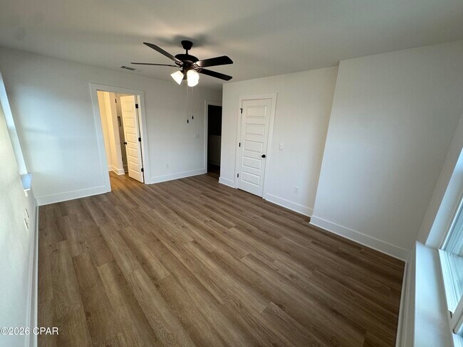 Building Photo - 274 Phillips Blf Ave