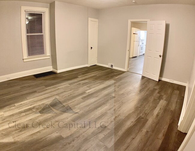 Building Photo - 502 Chartiers Ave