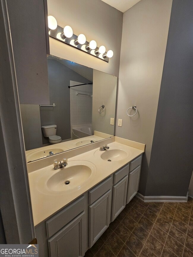 Building Photo - 1243 Blairs Pointe Dr SW