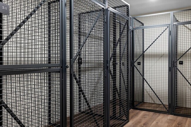 Building Photo - 203 Lowell St