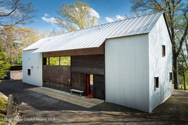 Building Photo - 94 Cherry Hill Rd