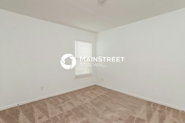 Building Photo - 3 Bedroom Pet-Friendly Home in New Braunfels, TX with Main Street Renewal