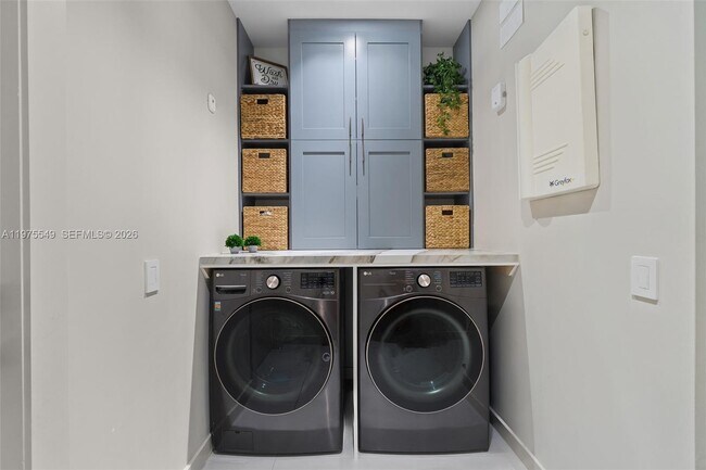 Building Photo - 1077 Golden Cane Dr