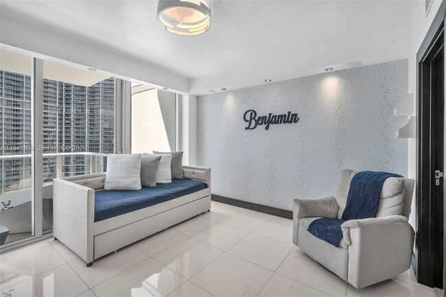 Building Photo - 200 Biscayne Blvd Way