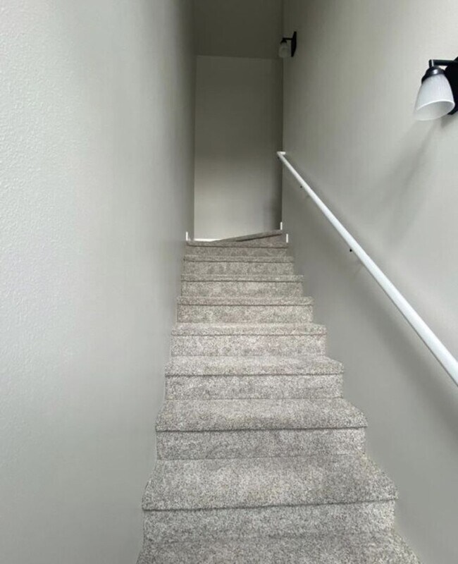 Building Photo - Modern 3-Bedroom Home Backing to Greenbelt in Meridian!