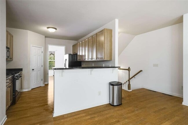Building Photo - 1798 Oak Brook Ln NW
